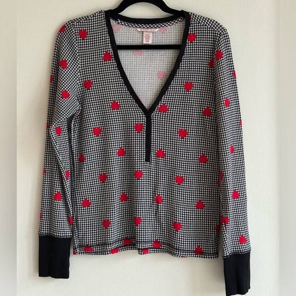 Victoria’s Secret Thermal Pajama Set Heart Print Size Small - Picture 4 of 13